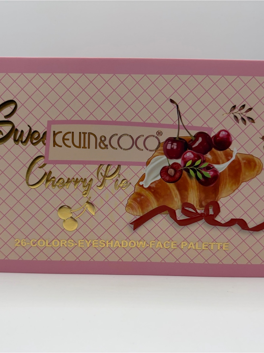 KEVIN&COCO Cherry Pie Pink 26-Color Eyeshadow & Face Palette